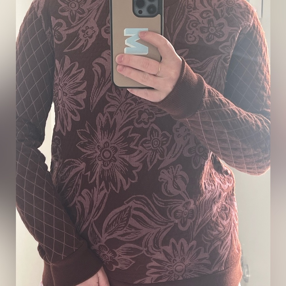 Burberry sweater